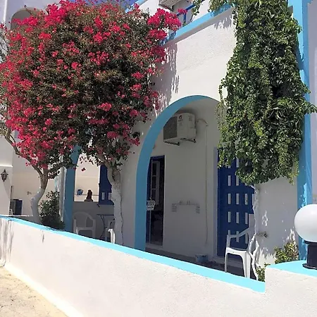 Hotel Anna Maria Santorini 2*