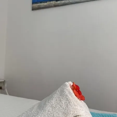 Anna Maria Santorini Perissa (Santorini)