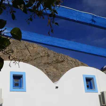 Hotel Anna Maria Santorini 2*