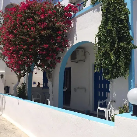 Hotel Anna Maria Santorini 2*