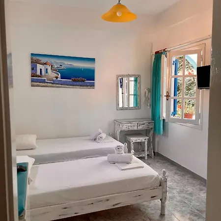 Anna Maria Santorini 2* Perissa (Santorini)