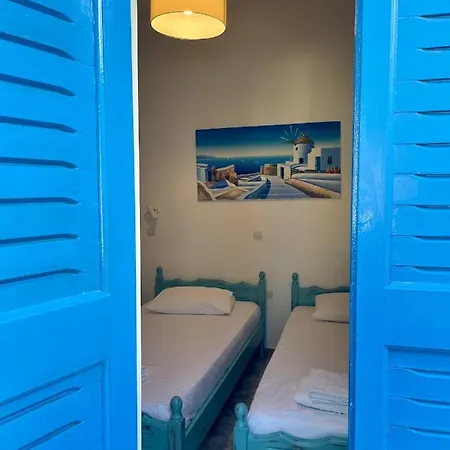 Anna Maria Santorini Perissa (Santorini)