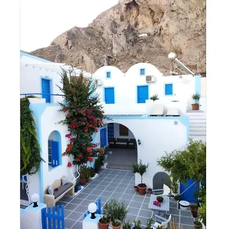 Anna Maria Santorini Hotel 2*