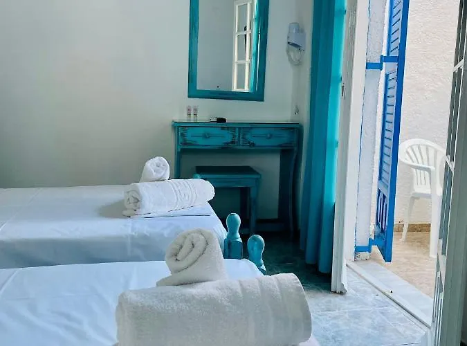 Anna Maria Santorini 2*